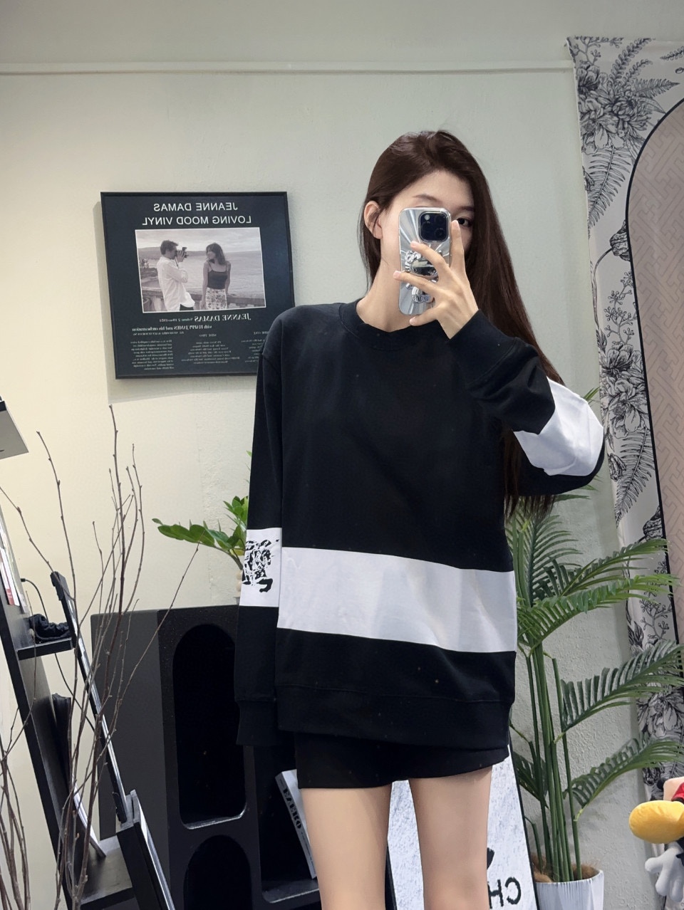 Burberry/巴宝莉 25Fw 横条纹手臂战马印花圆领卫衣 上身效果#