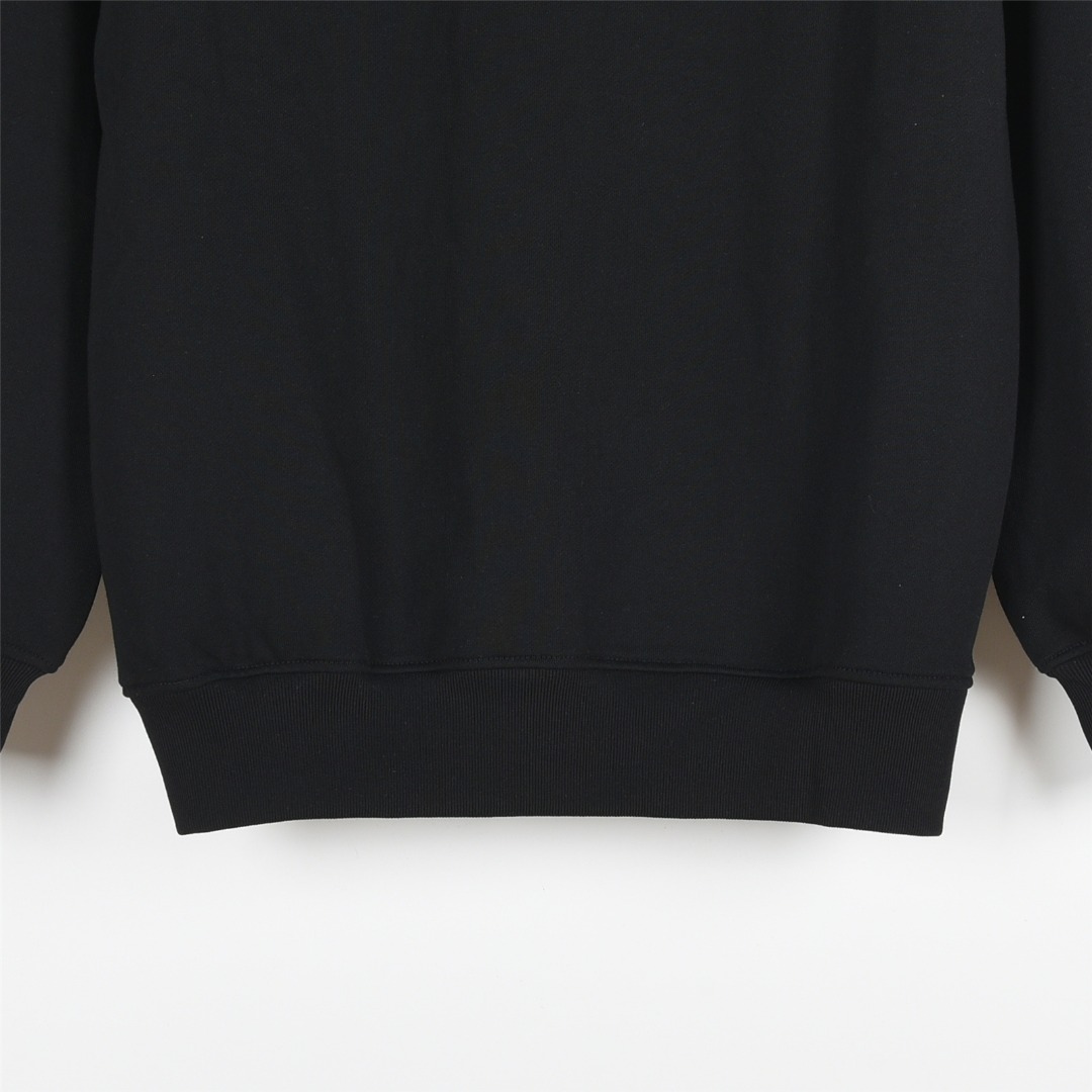 Prada/普拉达 25Fw 经典领口缝线三角标尼龙袋鼠口袋连帽卫衣黑色 白色-Chinese UA Cheap High Quatity Brand Clothes Bags handbags Sneakers wholesale wholesaler seller from China Factory suppliers Fashion Clothing Shoes best Quality Beautiful Price Prada/普拉达 25Fw 经典领口缝线三角标尼龙袋鼠口袋连帽卫衣黑色 白色