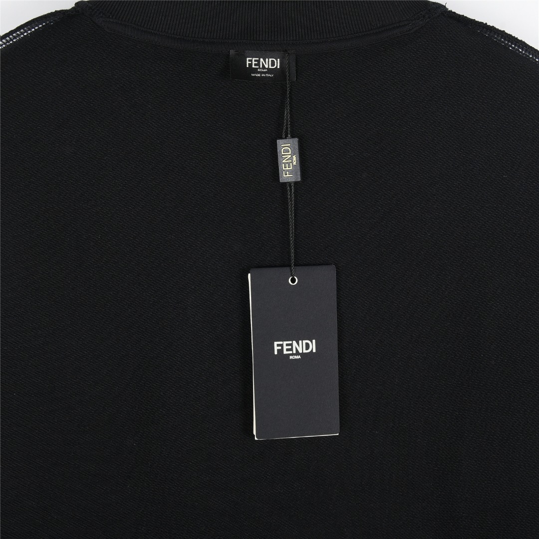 Fendi /芬迪 25Fw 暗纹双F字母立体压花圆领卫衣 白色 黑色-Chinese UA Cheap High Quatity Brand Clothes Bags handbags Sneakers wholesale wholesaler seller from China Factory suppliers Fashion Clothing Shoes best Quality Beautiful Price Fendi /芬迪 25Fw 暗纹双F字母立体压花圆领卫衣 白色 黑色