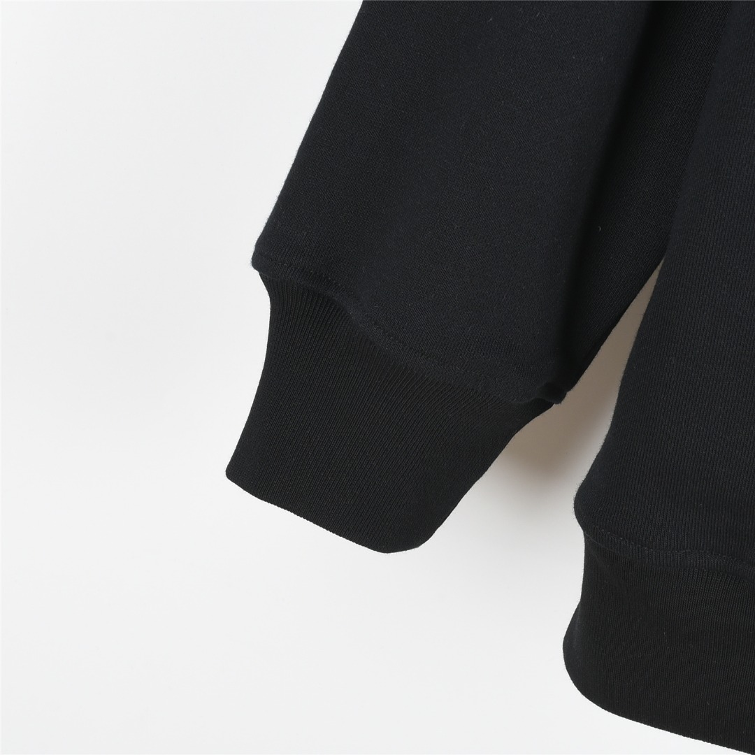 Fendi/芬迪 25Fw 立体网眼双F刺绣logo连帽卫衣白色 黑色-Chinese UA Cheap High Quatity Brand Clothes Bags handbags Sneakers wholesale wholesaler seller from China Factory suppliers Fashion Clothing Shoes best Quality Beautiful Price Fendi/芬迪 25Fw 立体网眼双F刺绣logo连帽卫衣白色 黑色