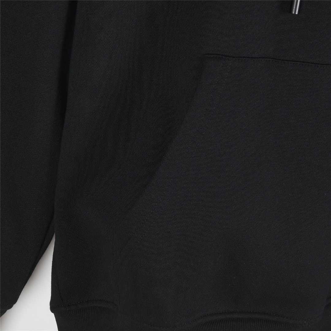 Burberry/巴宝莉 25Fw 胸前徽标刺绣后幅logo发泡印花连帽卫衣白色 黑色-Chinese UA Cheap High Quatity Brand Clothes Bags handbags Sneakers wholesale wholesaler seller from China Factory suppliers Fashion Clothing Shoes best Quality Beautiful Price Burberry/巴宝莉 25Fw 胸前徽标刺绣后幅logo发泡印花连帽卫衣白色 黑色