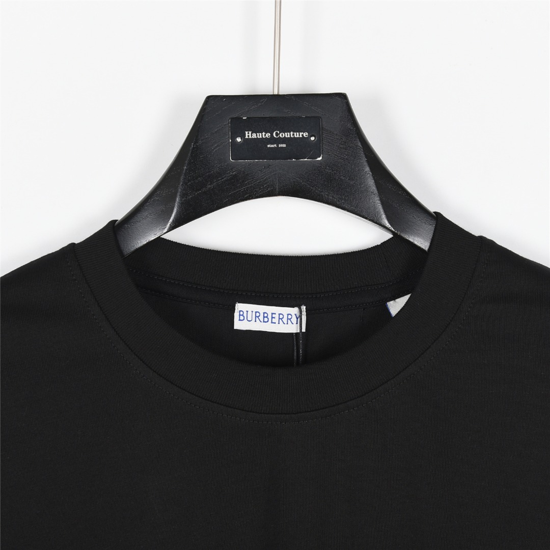 Burberry/巴宝莉 25Fw 胸前签名logo刺绣长袖T恤 黑色 白色