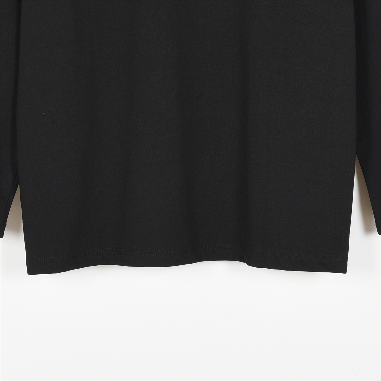 Louis Vuitton/路易威登 25Fw 彩色渐变logo牙刷绣长袖T恤黑色 白色-Chinese UA Cheap High Quatity Brand Clothes Bags handbags Sneakers wholesale wholesaler seller from China Factory suppliers Fashion Clothing Shoes best Quality Beautiful Price Louis Vuitton/路易威登 25Fw 彩色渐变logo牙刷绣长袖T恤黑色 白色