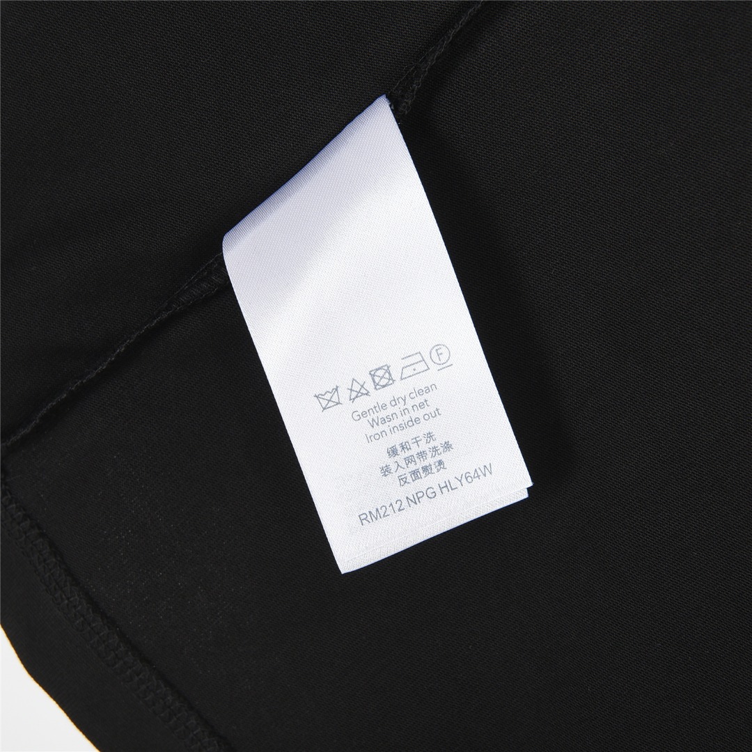 Louis Vuitton/路易威登 25Fw 彩色渐变logo牙刷绣长袖T恤黑色 白色-Chinese UA Cheap High Quatity Brand Clothes Bags handbags Sneakers wholesale wholesaler seller from China Factory suppliers Fashion Clothing Shoes best Quality Beautiful Price Louis Vuitton/路易威登 25Fw 彩色渐变logo牙刷绣长袖T恤黑色 白色