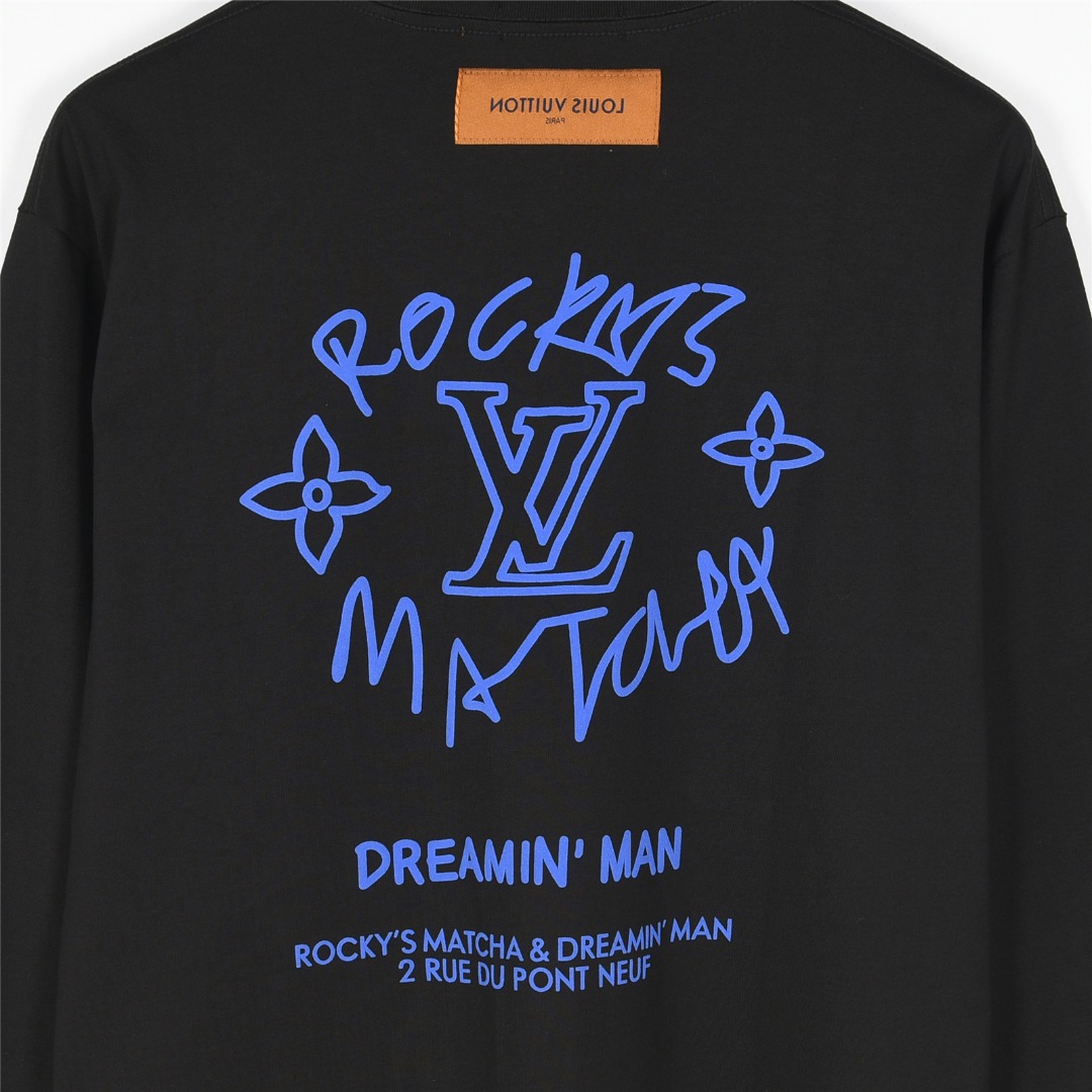 Louis Vuitton/路易威登 25Fw 梦想家涂鸦标语印花长袖T恤 白色 黑色-Chinese UA Cheap High Quatity Brand Clothes Bags handbags Sneakers wholesale wholesaler seller from China Factory suppliers Fashion Clothing Shoes best Quality Beautiful Price Louis Vuitton/路易威登 25Fw 梦想家涂鸦标语印花长袖T恤 白色 黑色