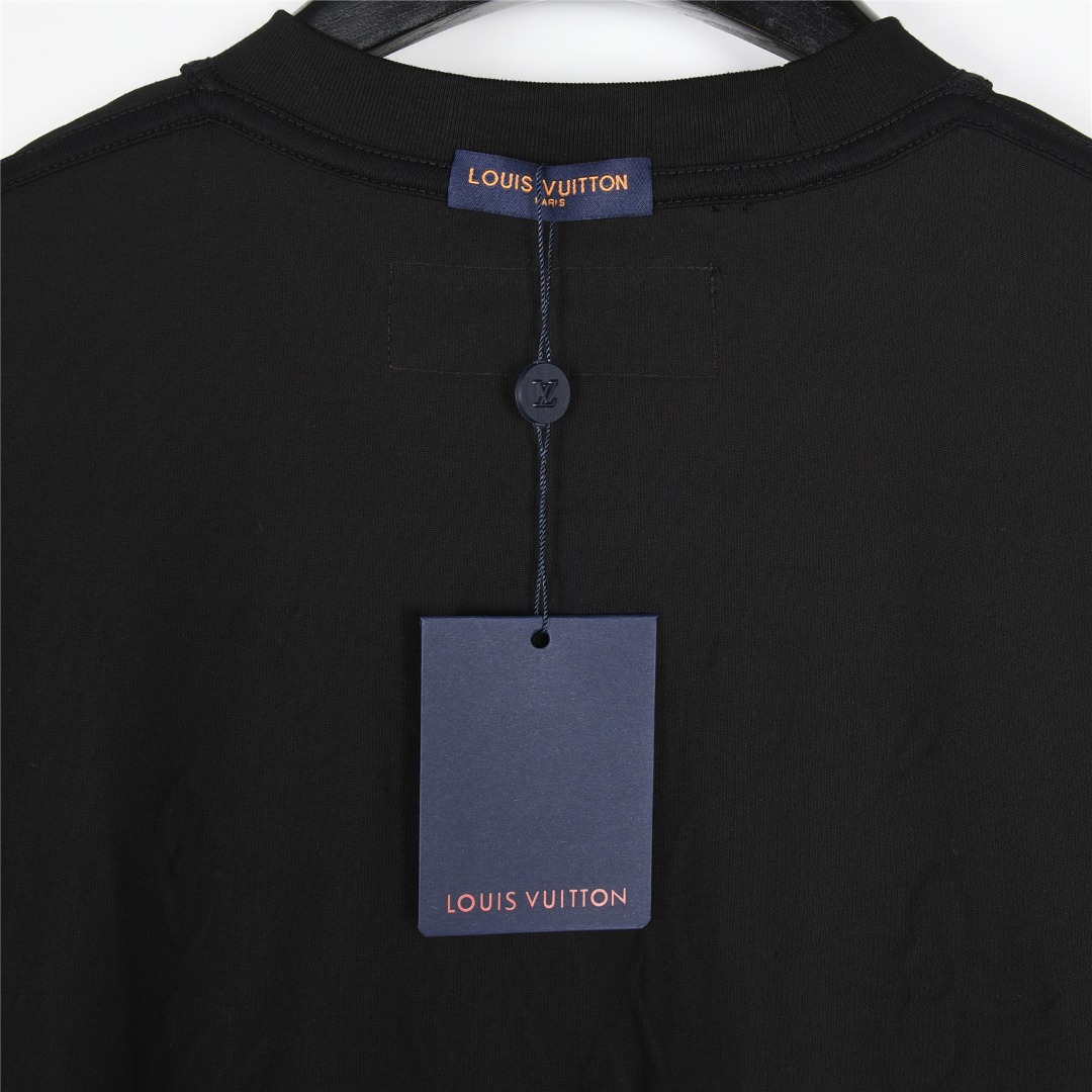 Louis Vuitton/路易威登 25Fw 梦想家涂鸦标语印花长袖T恤 白色 黑色-Chinese UA Cheap High Quatity Brand Clothes Bags handbags Sneakers wholesale wholesaler seller from China Factory suppliers Fashion Clothing Shoes best Quality Beautiful Price Louis Vuitton/路易威登 25Fw 梦想家涂鸦标语印花长袖T恤 白色 黑色