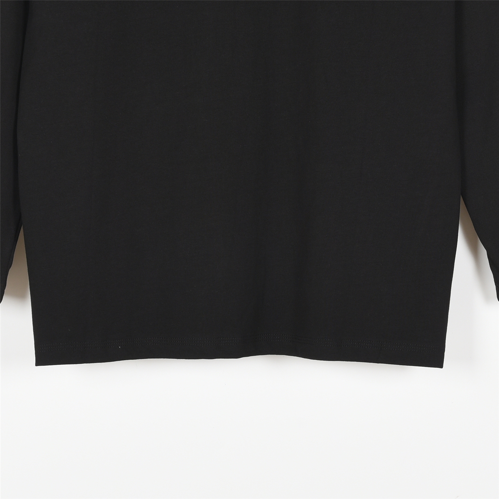 Louis Vuitton/路易威登 25Fw 彩色老花logo刺绣长袖T恤 黑色 白色-Chinese UA Cheap High Quatity Brand Clothes Bags handbags Sneakers wholesale wholesaler seller from China Factory suppliers Fashion Clothing Shoes best Quality Beautiful Price Louis Vuitton/路易威登 25Fw 彩色老花logo刺绣长袖T恤 黑色 白色