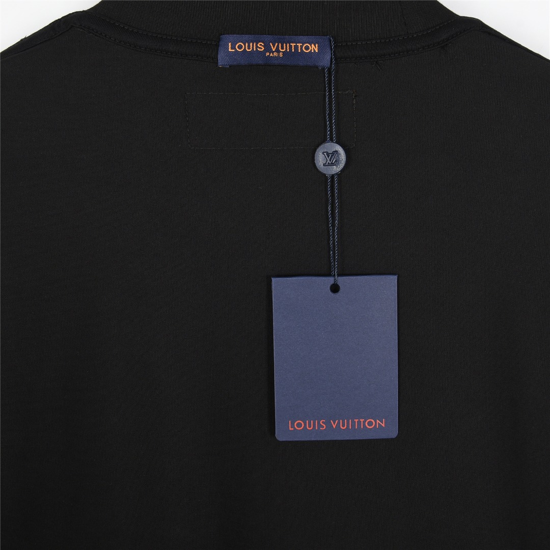 Louis Vuitton/路易威登 25Fw 彩色老花logo刺绣长袖T恤 黑色 白色-Chinese UA Cheap High Quatity Brand Clothes Bags handbags Sneakers wholesale wholesaler seller from China Factory suppliers Fashion Clothing Shoes best Quality Beautiful Price Louis Vuitton/路易威登 25Fw 彩色老花logo刺绣长袖T恤 黑色 白色