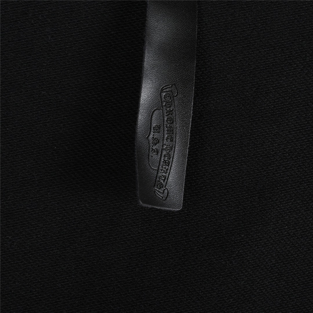 Chrome Hearts/克罗心 经典紫色宝剑梵文手袖十字架印花连帽卫衣 白色 黑色-Chinese UA Cheap High Quatity Brand Clothes Bags handbags Sneakers wholesale wholesaler seller from China Factory suppliers Fashion Clothing Shoes best Quality Beautiful Price Chrome Hearts/克罗心 经典紫色宝剑梵文手袖十字架印花连帽卫衣 白色 黑色