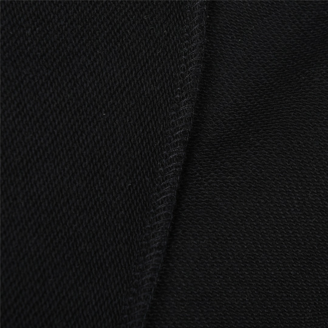 Burberry/巴宝莉 25Fw 卡通围巾小熊字母logo圆领卫衣 清爽干净的棉质情侣款卫衣 黑色 白色-Chinese UA Cheap High Quatity Brand Clothes Bags handbags Sneakers wholesale wholesaler seller from China Factory suppliers Fashion Clothing Shoes best Quality Beautiful Price Burberry/巴宝莉 25Fw 卡通围巾小熊字母logo圆领卫衣 清爽干净的棉质情侣款卫衣 黑色 白色