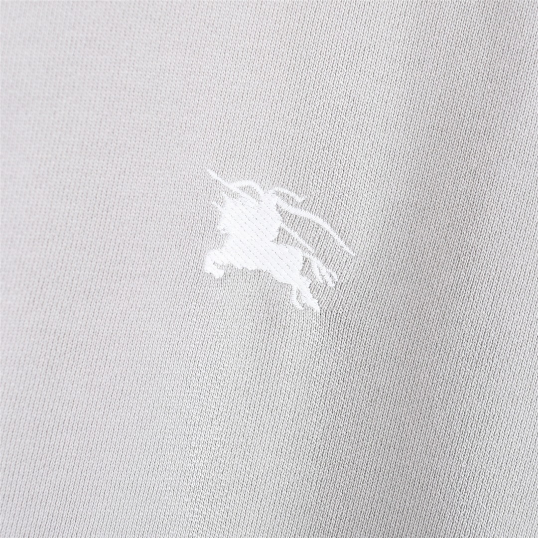 Burberry/巴宝莉 25Fw 后背印章战马刺绣双拉链套装连帽外套 卡其色 黑色 粉色 飓风灰