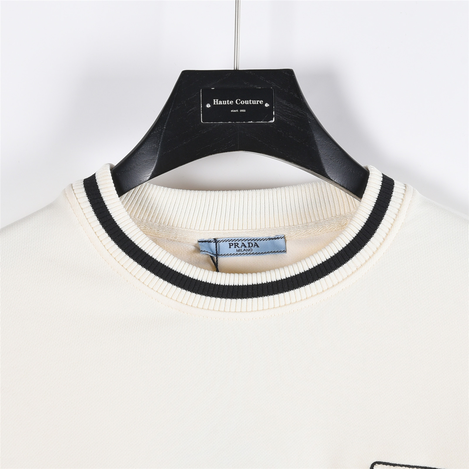 Prada 普拉达 25Fw 撞色螺纹贴布字母刺绣圆领卫衣-Chinese UA Cheap High Quatity Brand Clothes Bags handbags Sneakers wholesale wholesaler seller from China Factory suppliers Fashion Clothing Shoes best Quality Beautiful Price Prada 普拉达 25Fw 撞色螺纹贴布字母刺绣圆领卫衣