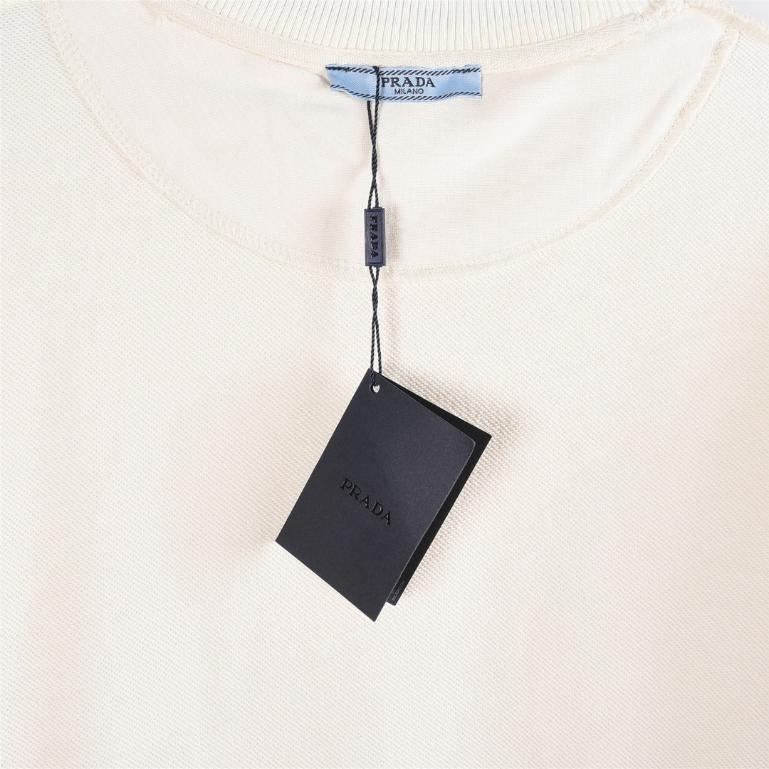 Prada 普拉达 25Fw 撞色螺纹贴布字母刺绣圆领卫衣-Chinese UA Cheap High Quatity Brand Clothes Bags handbags Sneakers wholesale wholesaler seller from China Factory suppliers Fashion Clothing Shoes best Quality Beautiful Price Prada 普拉达 25Fw 撞色螺纹贴布字母刺绣圆领卫衣