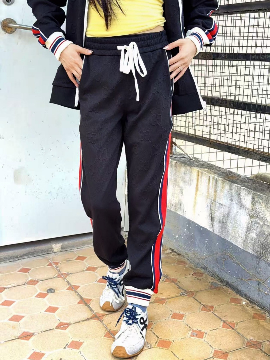 _do69s_CMafQbBz6bhNCYd3XSzFSPI5BIzYetUvw