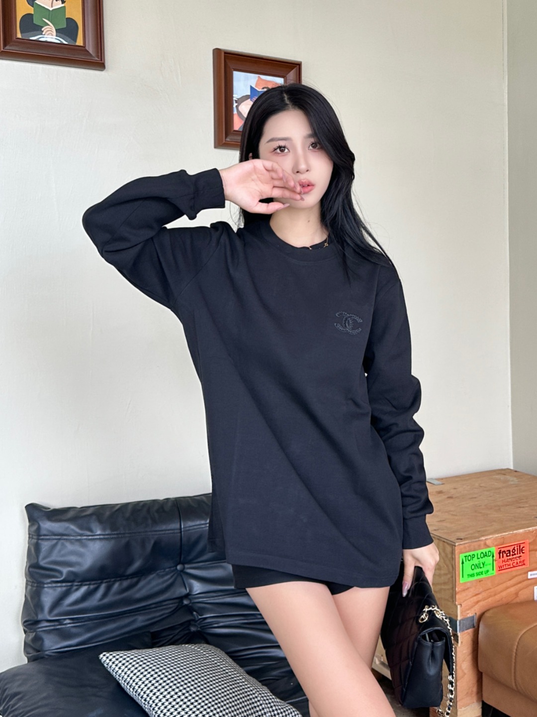 CHANEL/香奈儿 25Fw 暗纹编织logo双C立体刺绣长袖T恤 上身效果#