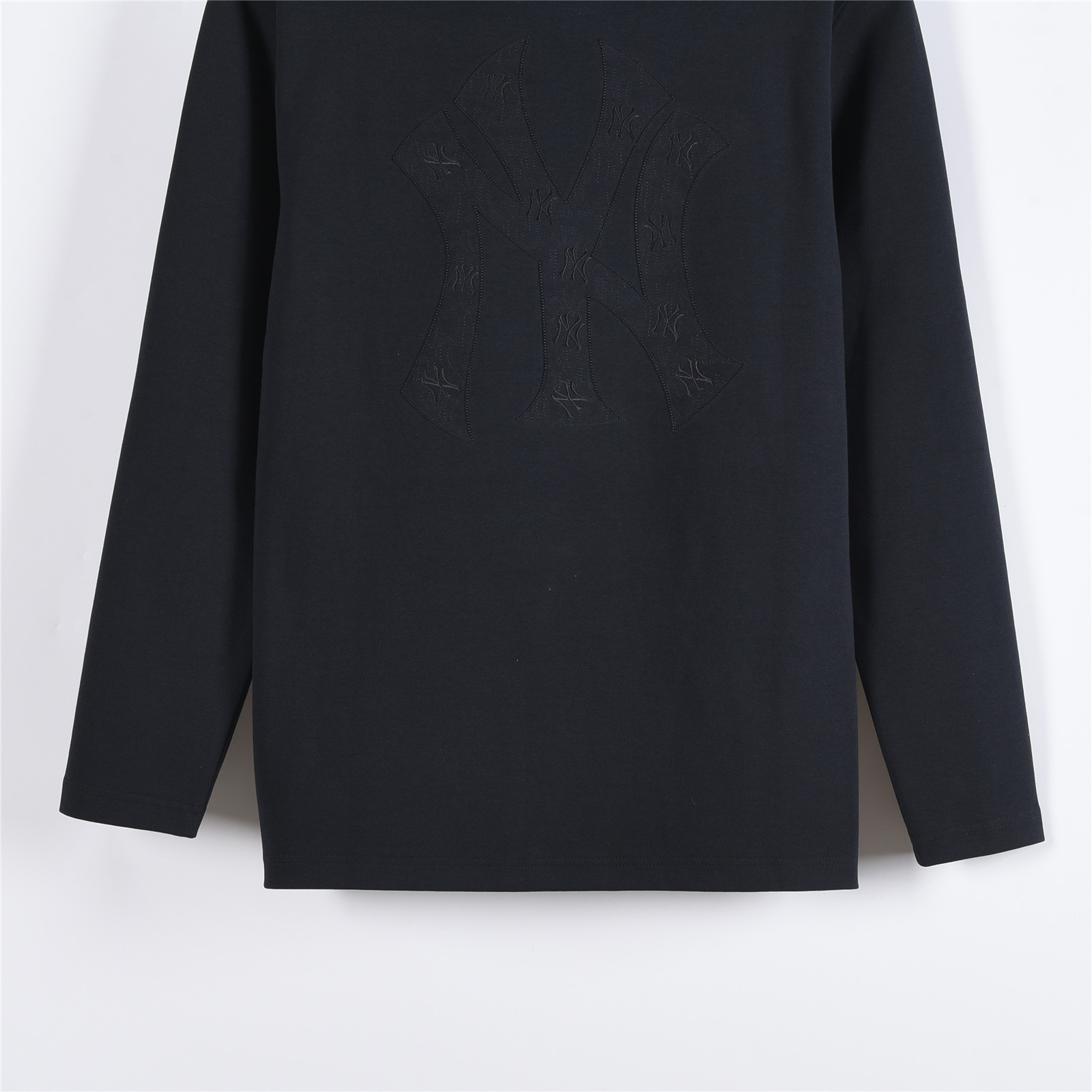 MLB/洋基队 25Fw 后背暗纹大logo拱桥刺绣长袖T恤黑色 白色