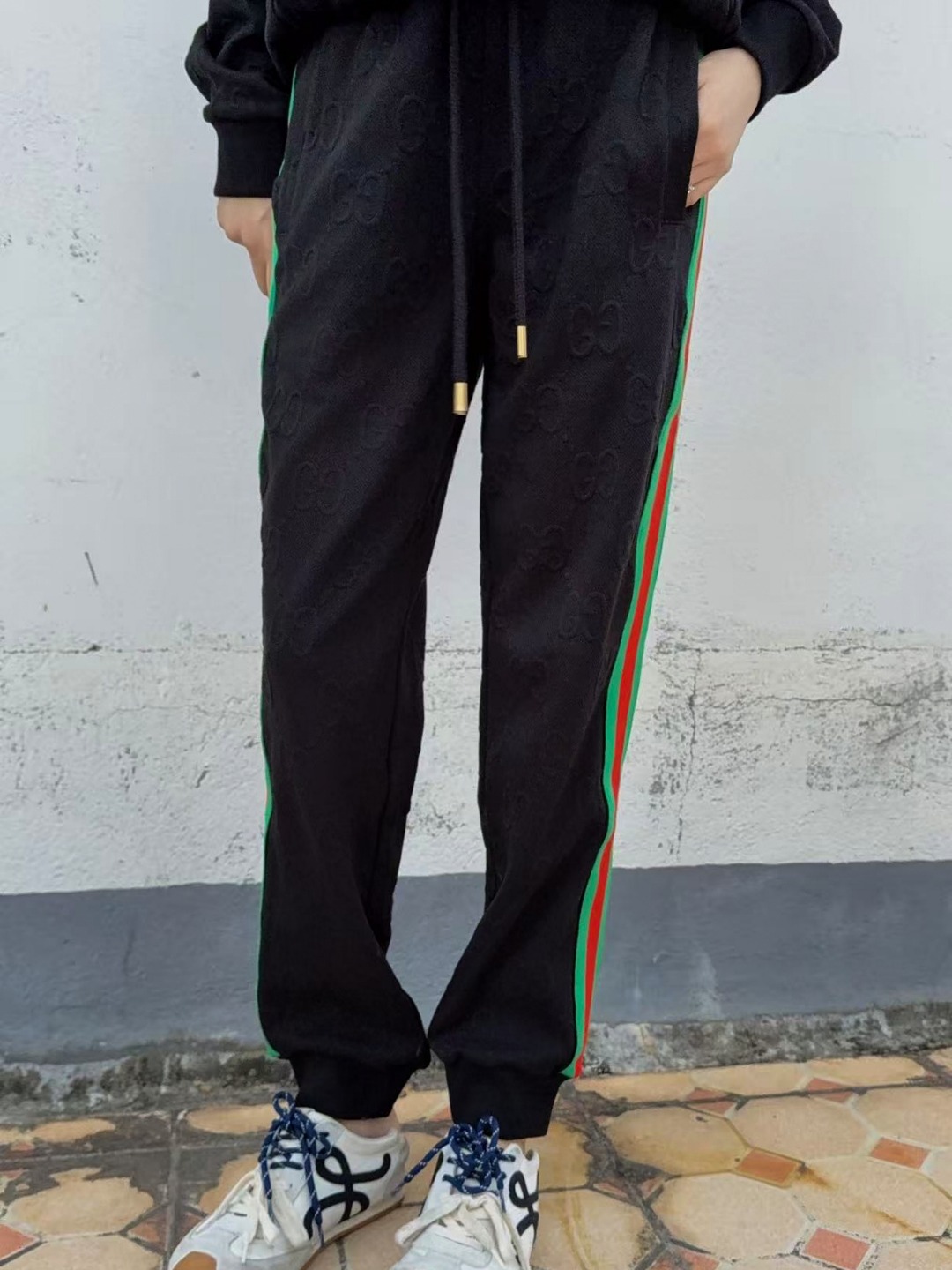 _db89sApRVr89g3Ilg5NI21J_CVzUWZqFSC1EjdA