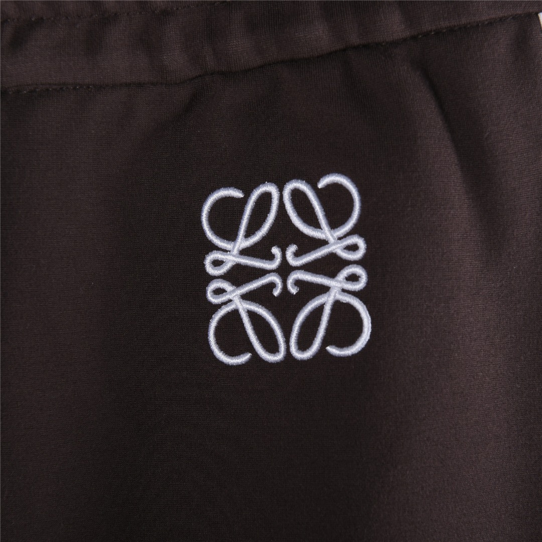 Loewe/罗意威 25Fw 拼色织带徽标刺绣套装长裤 裤腿白色织带装饰 棕色