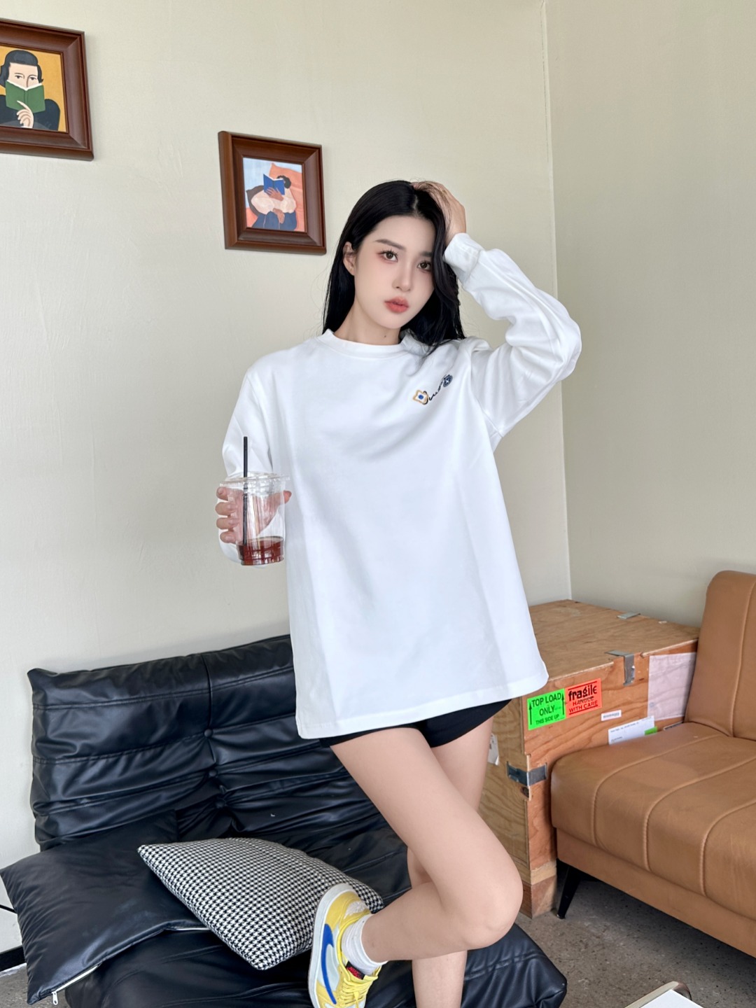 Louis Vuitton/路易威登 25Fw 花卉字母刺绣长袖T恤 上身效果#