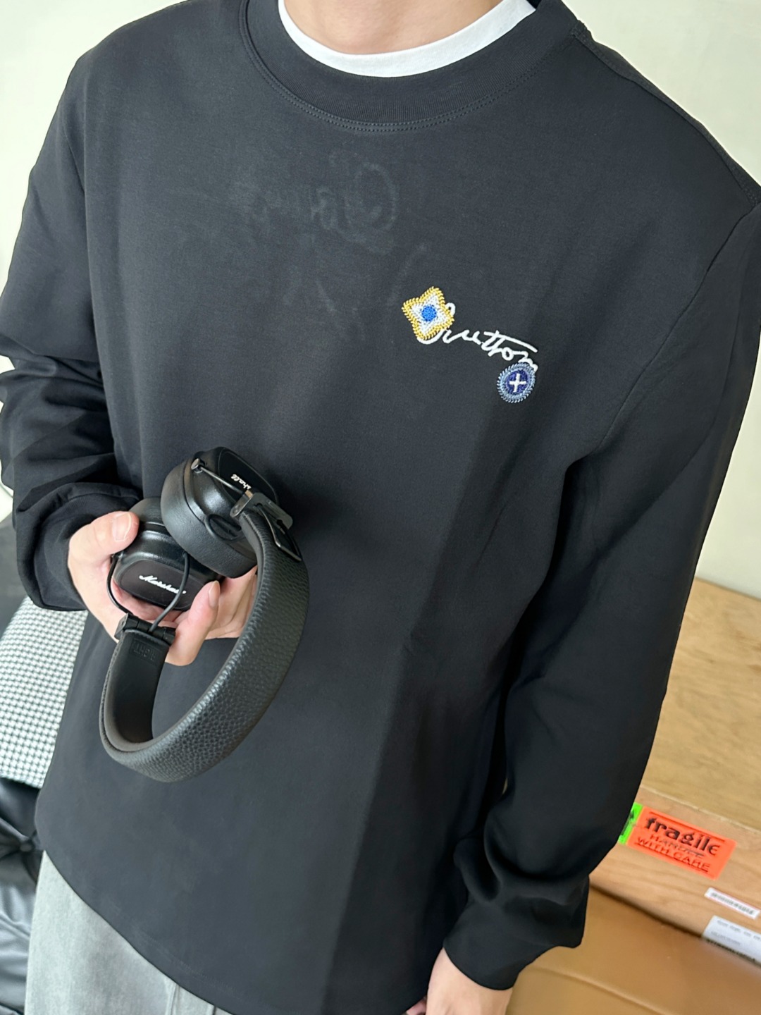 Louis Vuitton/路易威登 25Fw 花卉字母刺绣长袖T恤 上身效果#