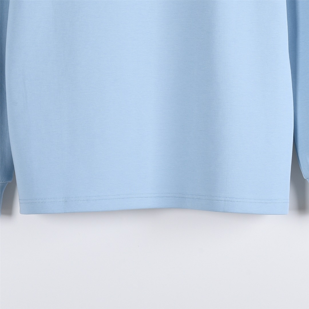 Prada/普拉达 25Fw 简约胸口logo字母饰条刺绣长袖T恤 定织定染 水洗柔滑长绒棉 黑色 白色