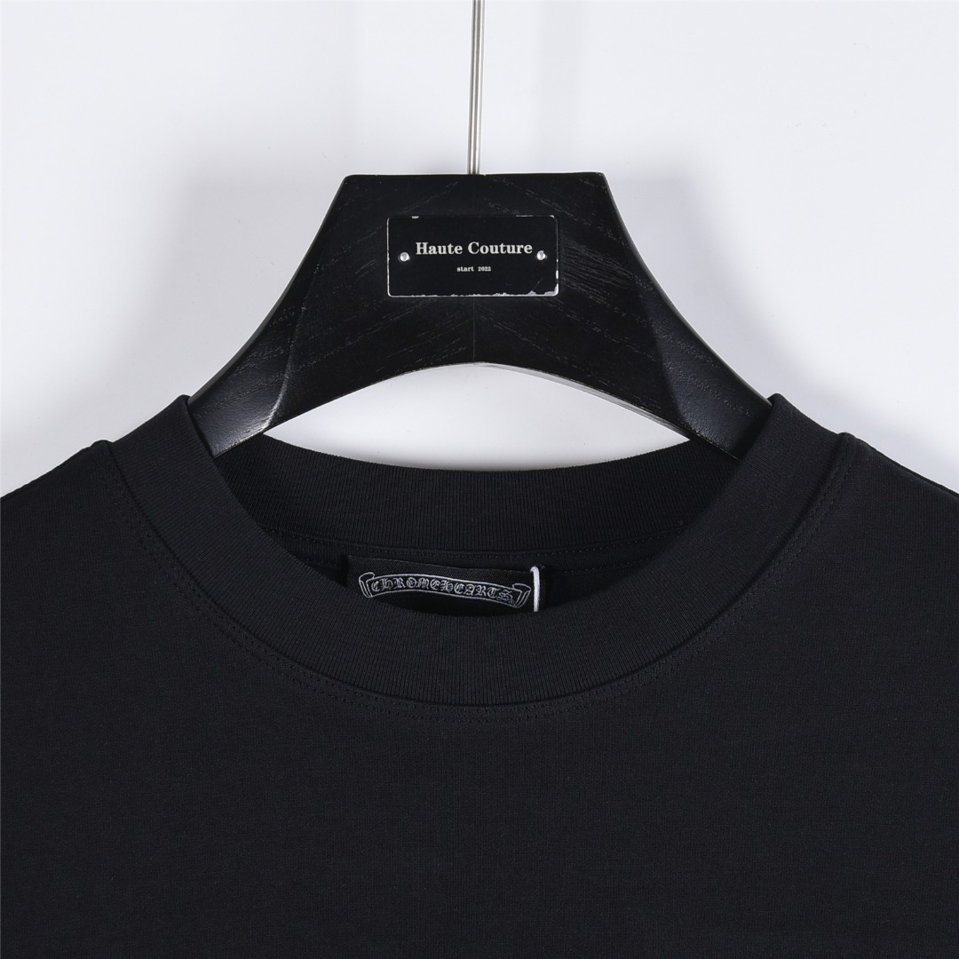 ChromeHearts/克罗心 25Fw 胸口暗纹十字架梵文立体刺绣长袖T恤