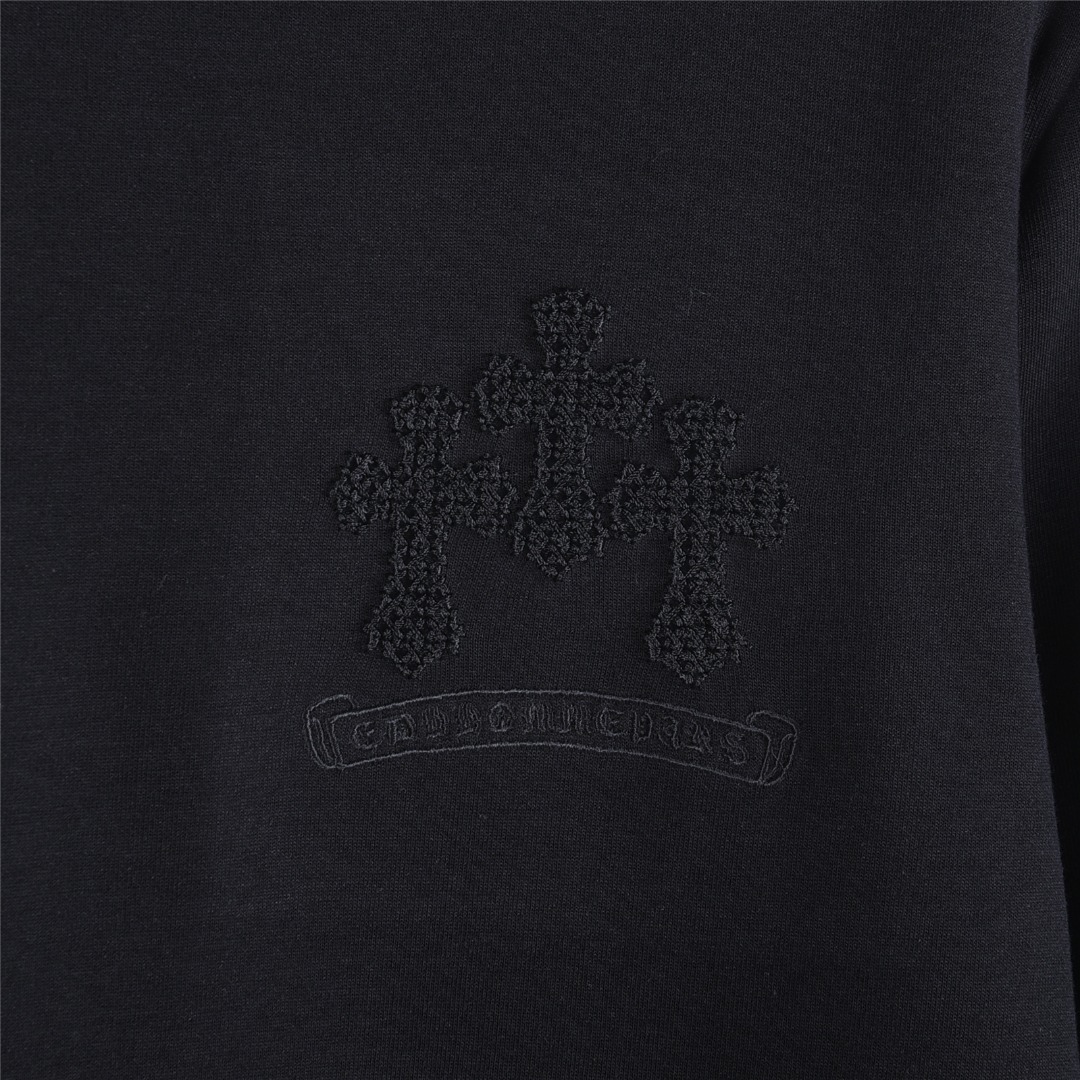 ChromeHearts/克罗心 25Fw 胸口暗纹十字架梵文立体刺绣长袖T恤