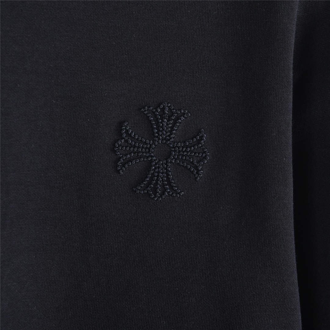 ChromeHearts/克罗心 25Fw 暗纹十字架马蹄立体刺绣长袖T恤