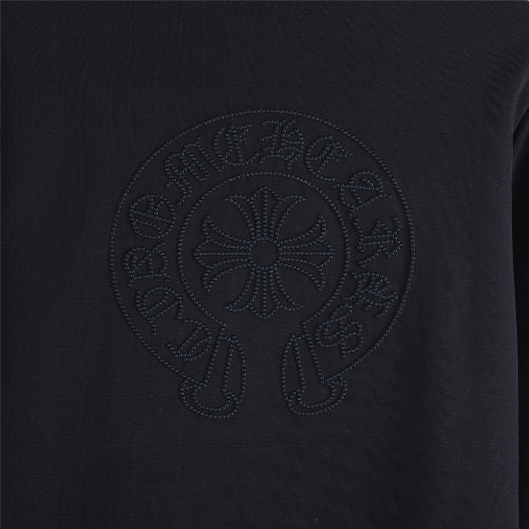 ChromeHearts/克罗心 25Fw 暗纹十字架马蹄立体刺绣长袖T恤