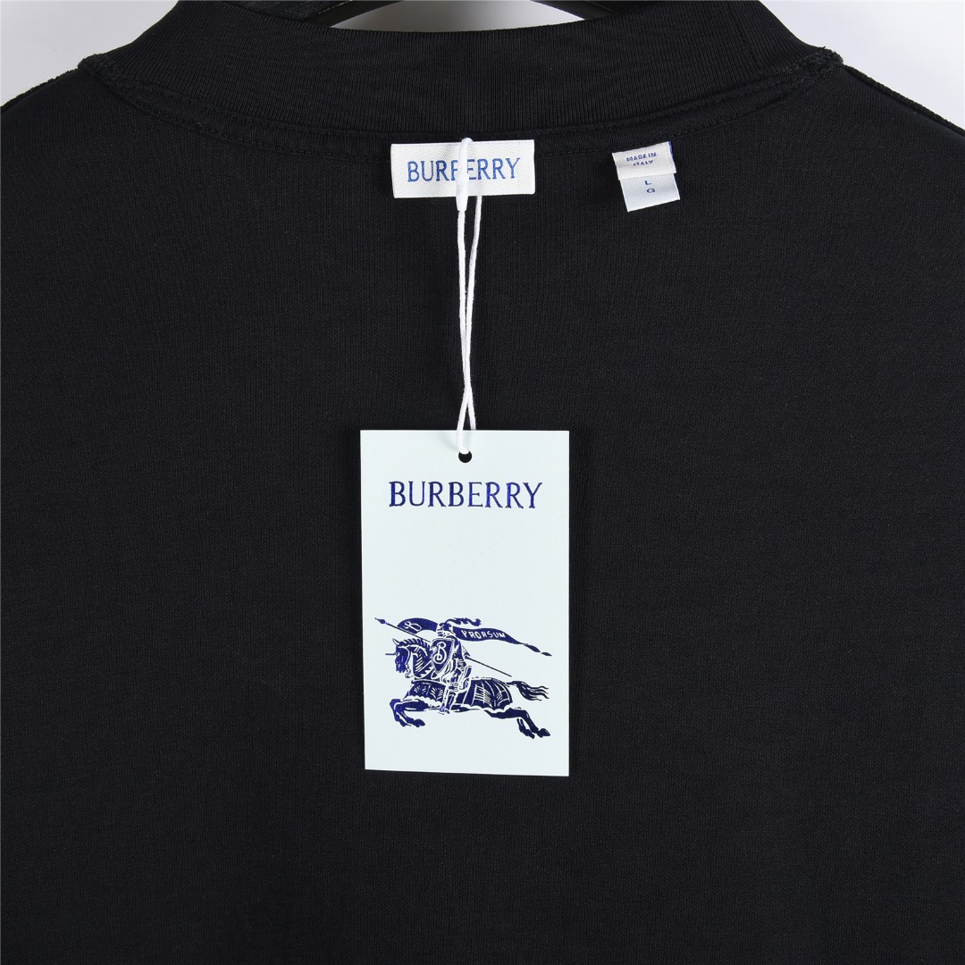Burberry/巴宝莉 25Fw 胸前暗纹战马立体刺绣长袖T恤 黑色 白色