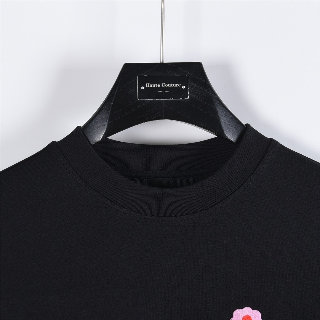 GOODBRAND 25Fw 立体小花刺绣标语立体刺绣长袖T恤黑色 白色