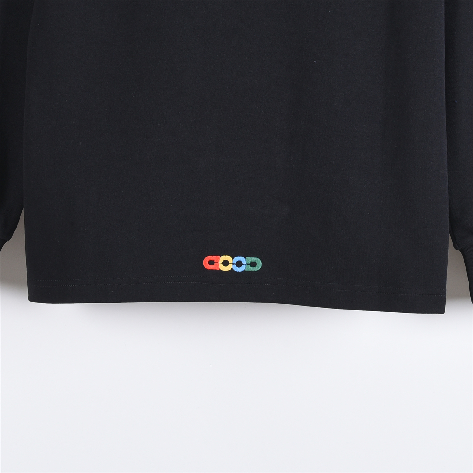 GOODBRAND 25Fw 立体小花刺绣标语立体刺绣长袖T恤黑色 白色