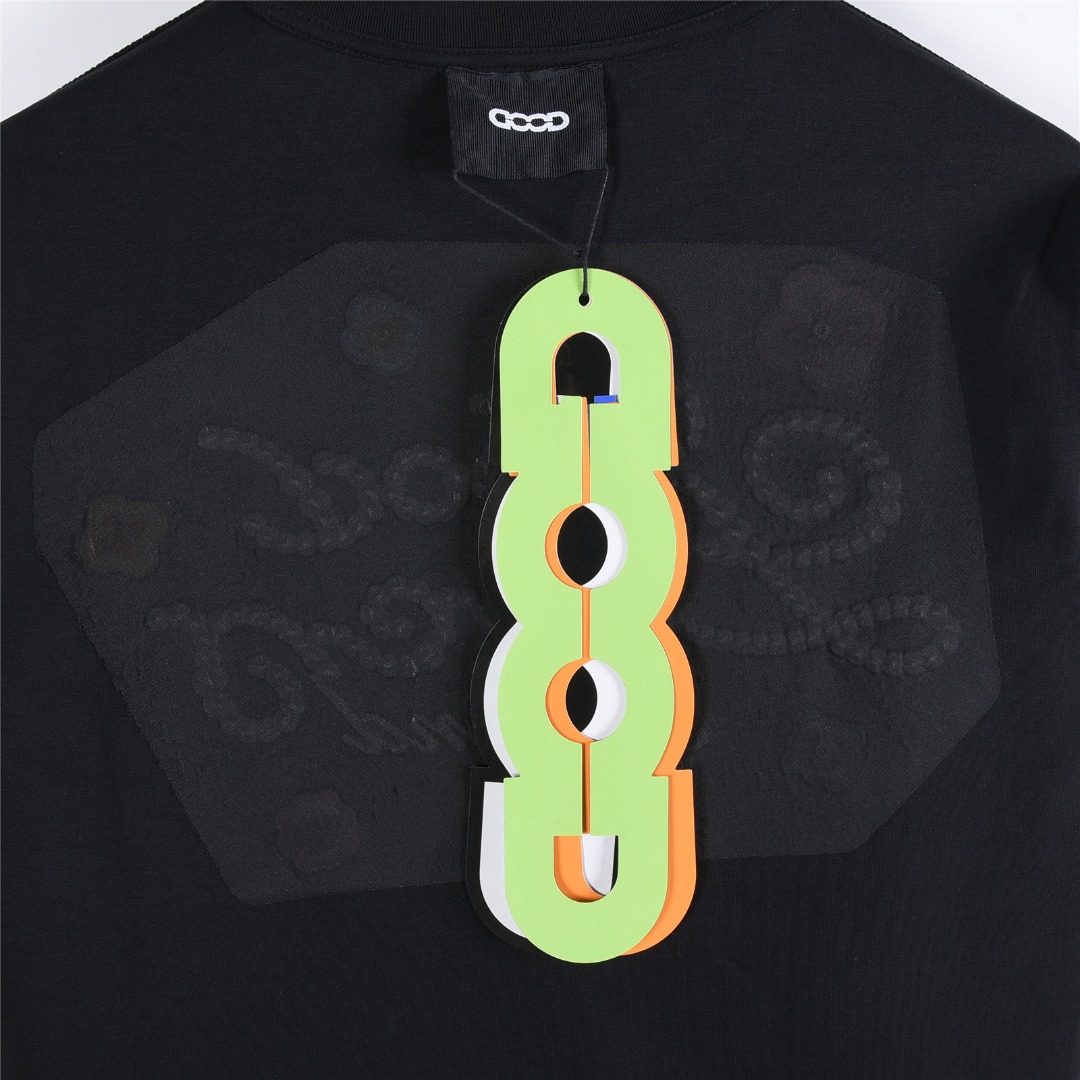 GOODBRAND 25Fw 立体小花刺绣标语立体刺绣长袖T恤黑色 白色