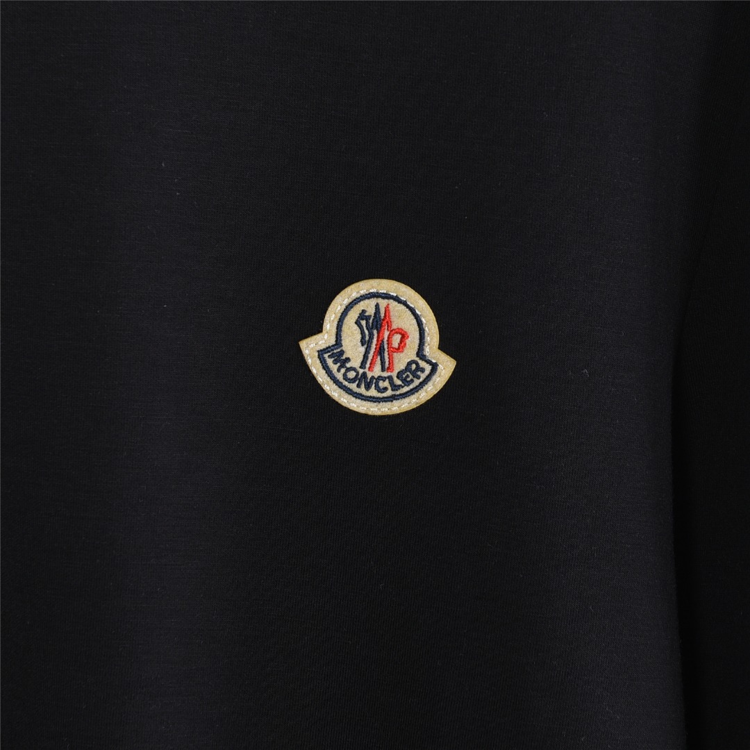 Moncler/蒙口 25Fw 后背字母徽标编织刺绣长袖T恤 黑色 白色