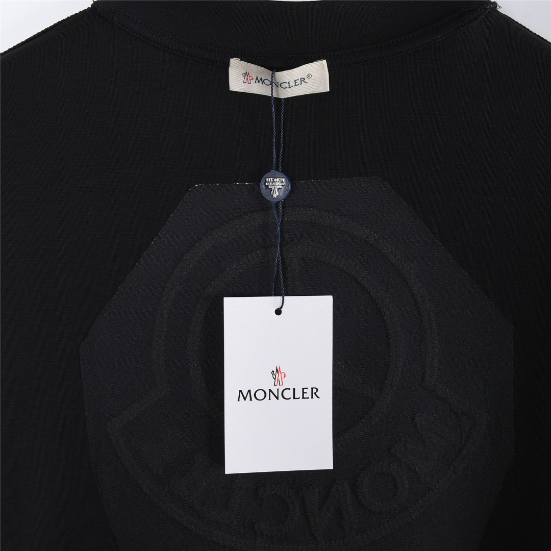 Moncler/蒙口 25Fw 后背字母徽标编织刺绣长袖T恤 黑色 白色