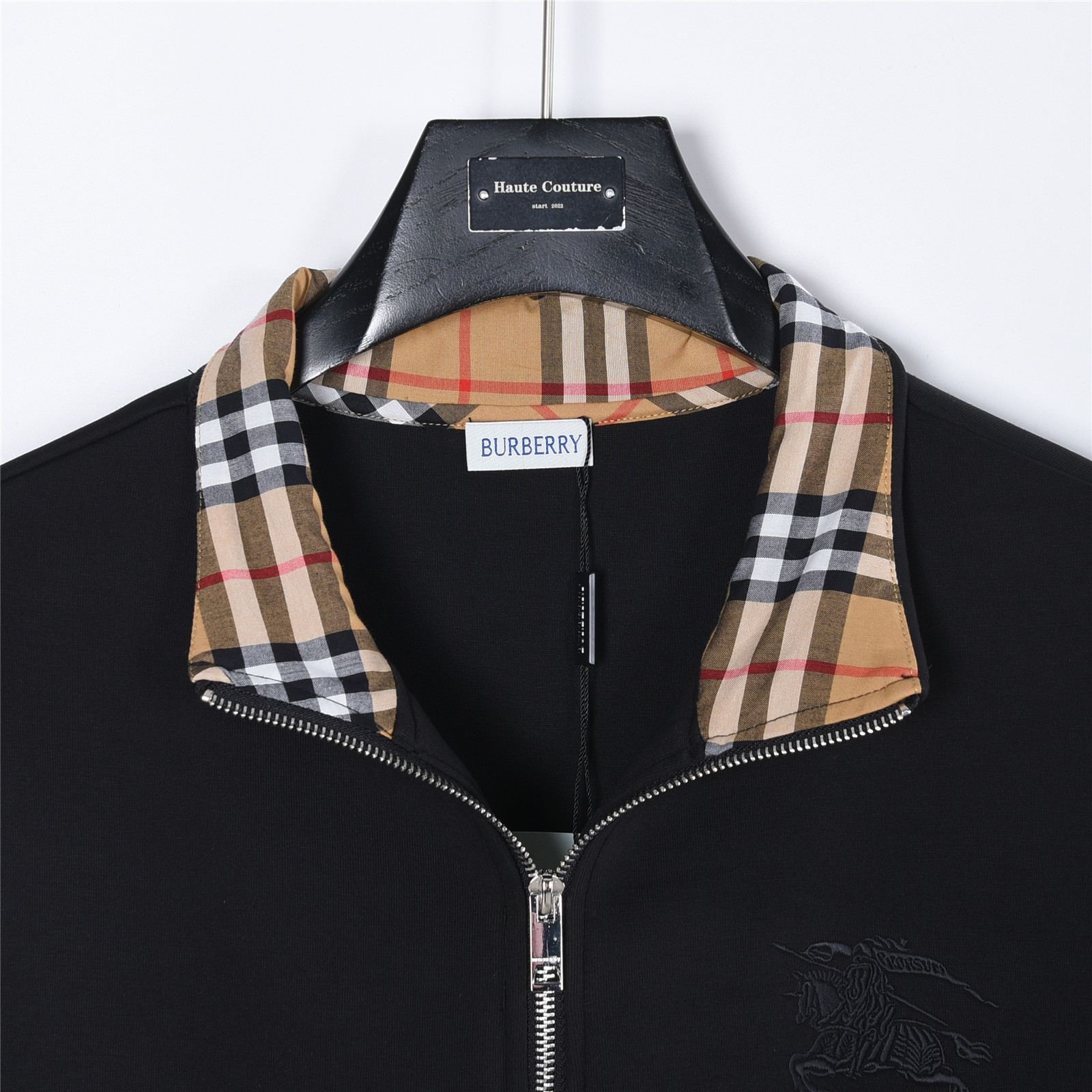 Burberry/巴宝莉 25Fw 战马刺绣空气层双拉链外套