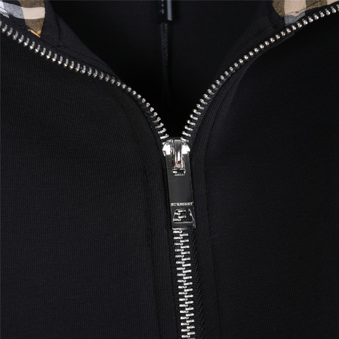 Burberry/巴宝莉 25Fw 战马刺绣空气层双拉链外套