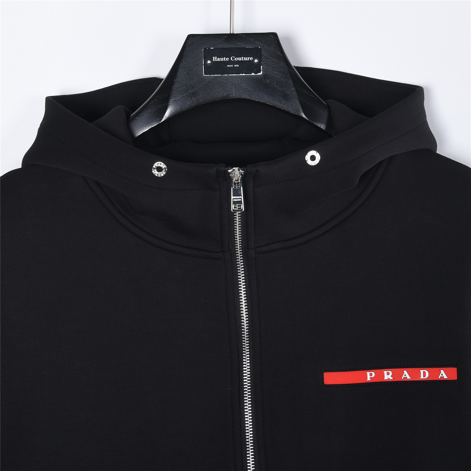 PRADA/普拉达 25Fw 红logo饰条胶条空气层双拉链连帽外套