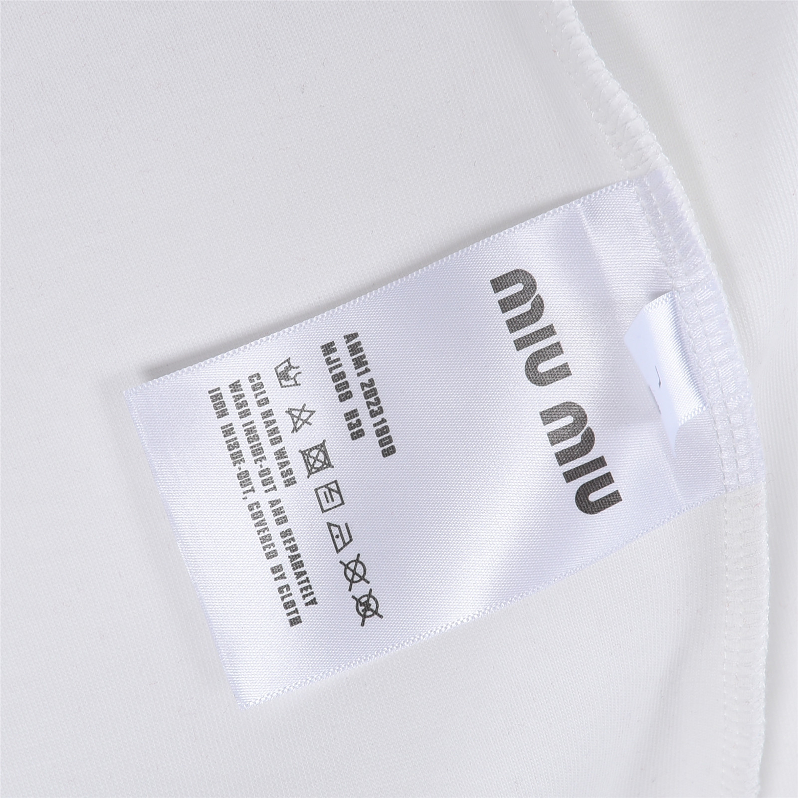 MiuMiu 缪缪 25Fw 后背织带大logo提花拼接卫衣-Chinese UA Cheap High Quatity Brand Clothes Bags handbags Sneakers wholesale wholesaler seller from China Factory suppliers Fashion Clothing Shoes best Quality Beautiful Price MiuMiu 缪缪 25Fw 后背织带大logo提花拼接卫衣