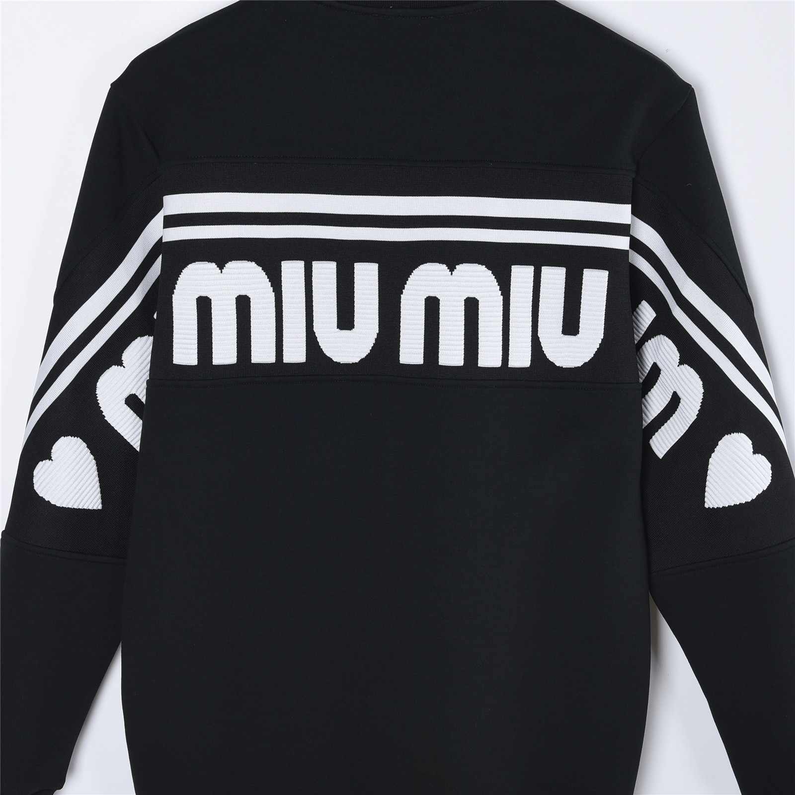 MiuMiu/缪缪 25Fw 后背织带大logo提花拼接卫衣黑色 白色