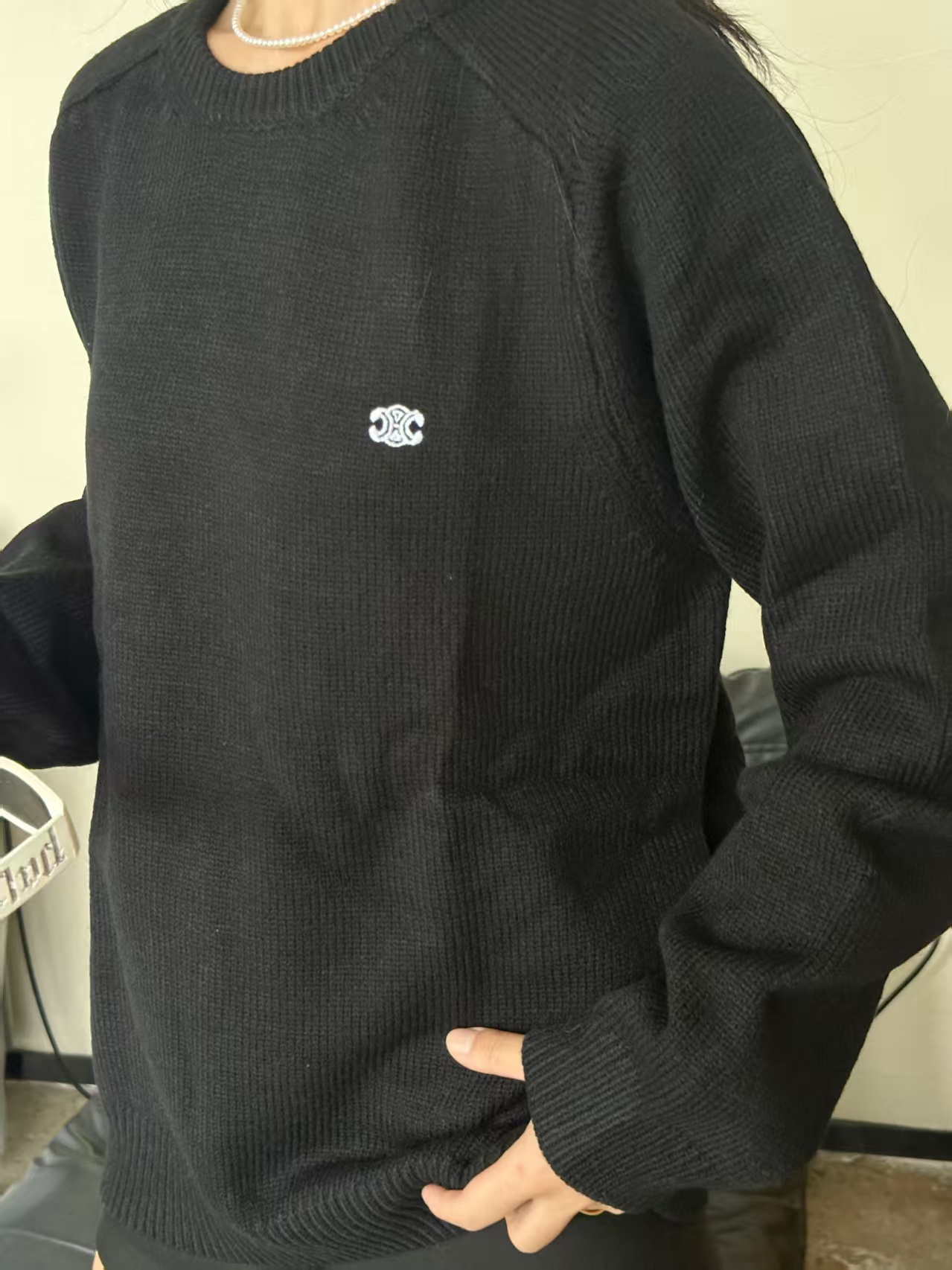 CELINE赛琳 凯旋门及后背字母毛巾绣圆领毛衣 上身效果#