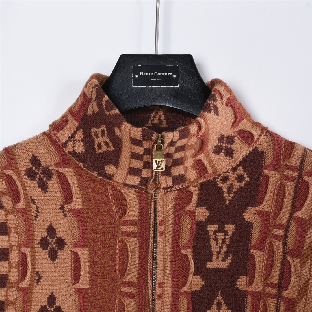 Louis Vuitton/路易威登 25Fw 拼接提花民族风半拉链套头毛衣