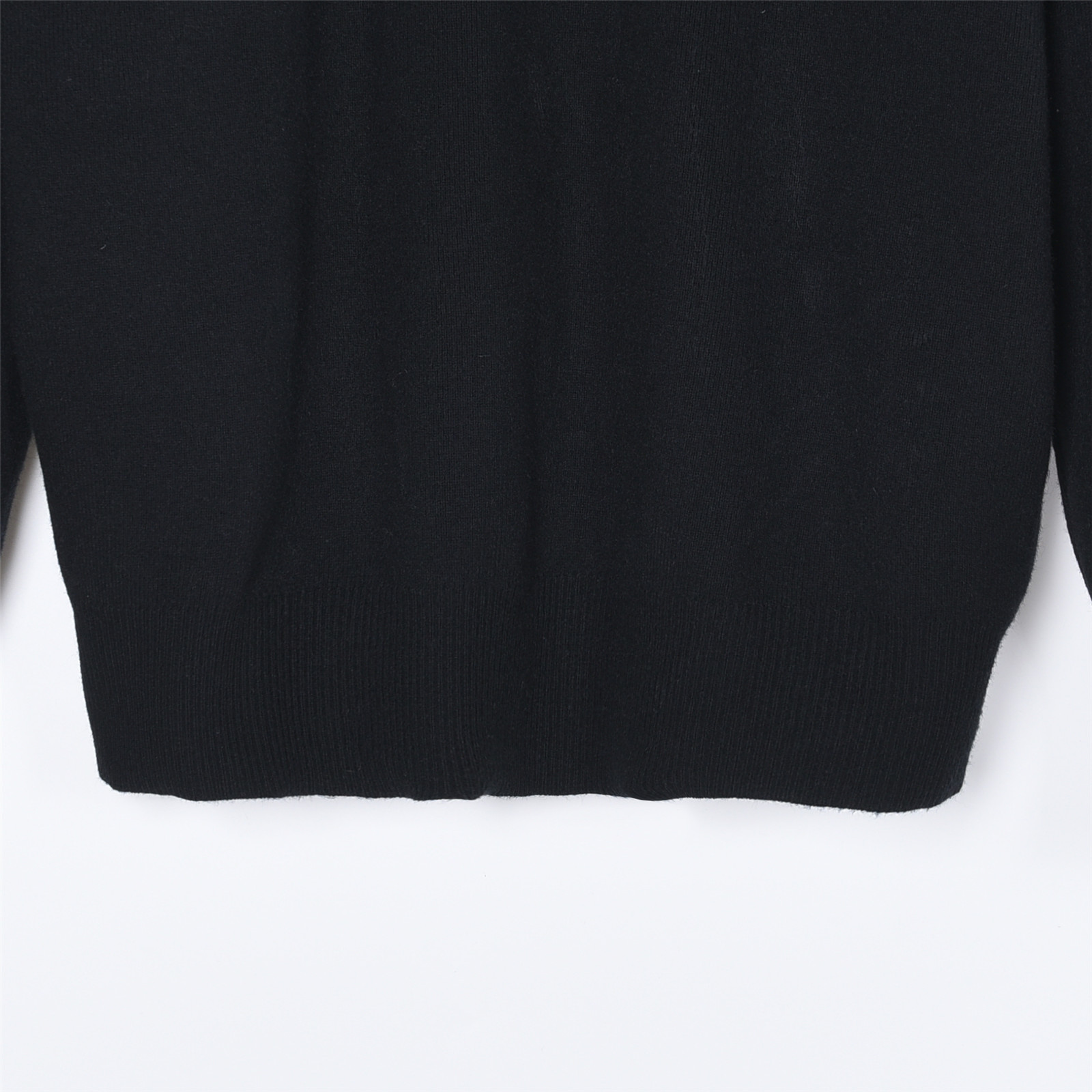 Louis Vuitton/路易威登 25Fw 三花反光标识装饰和服领开衫毛衣