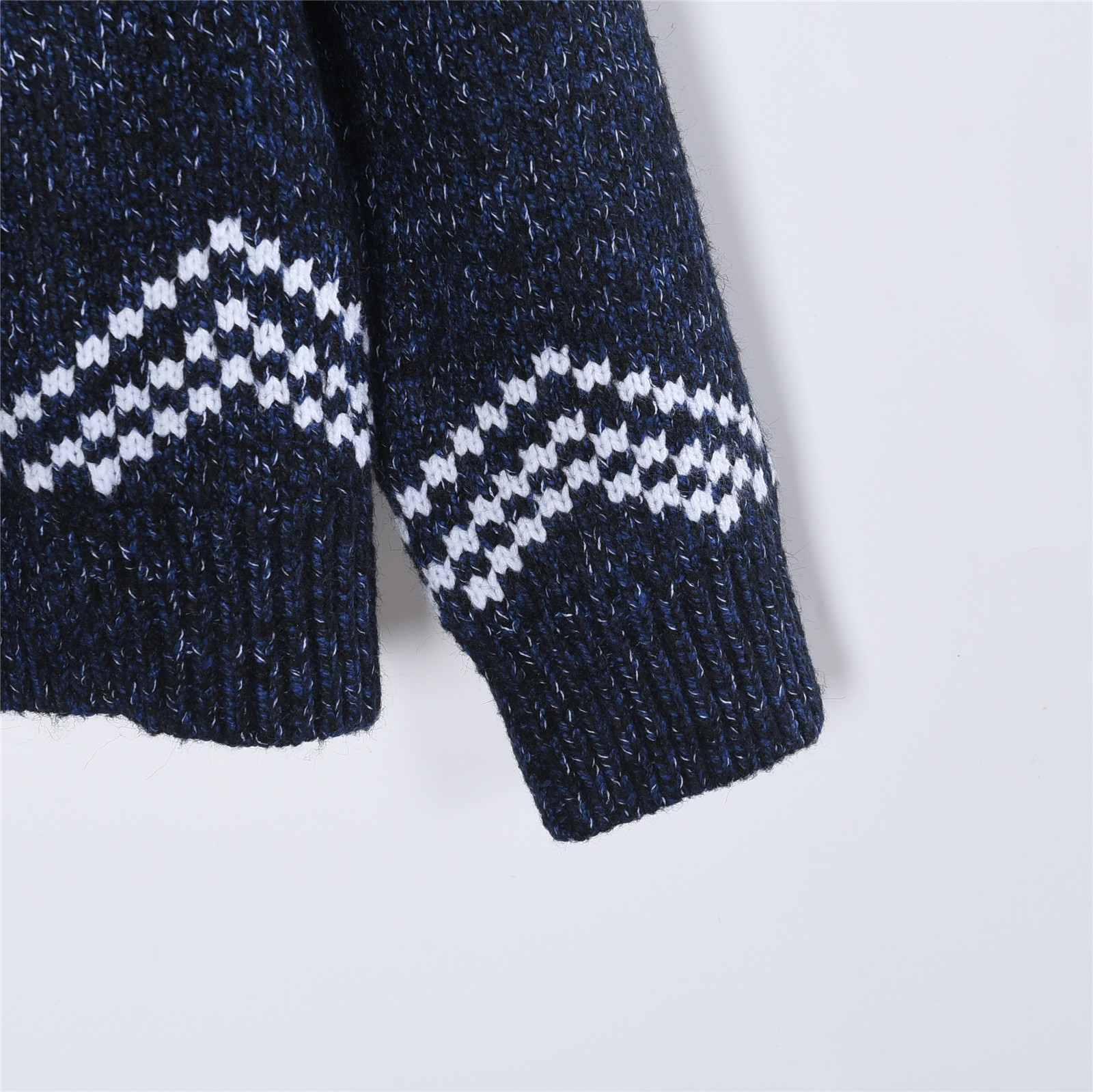 Louis Vuitton/路易威登 25Fw 鲸鱼拉链提花针织拉链披肩领毛衣外套