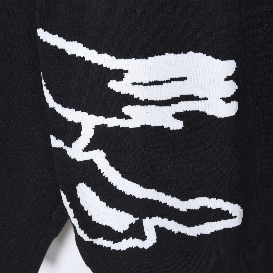 Burberry 巴宝莉 骑士战马提花圆领毛衣-Chinese UA Cheap High Quatity Brand Clothes Bags handbags Sneakers wholesale wholesaler seller from China Factory suppliers Fashion Clothing Shoes best Quality Beautiful Price Burberry 巴宝莉 骑士战马提花圆领毛衣