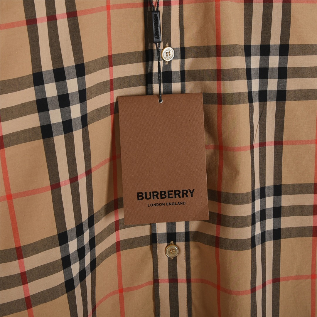 Burberry/巴宝莉 经典大格纹棉质长袖衬衫 卡其大格-莆田鞋,莆田鞋货源,高仿鞋,高仿鞋货源,安福档口,莆田高仿鞋,莆田鞋批发,高仿鞋批发,莆田高仿运动鞋,高仿运动鞋,莆田运动鞋 Burberry/巴宝莉 经典大格纹棉质长袖衬衫 卡其大格