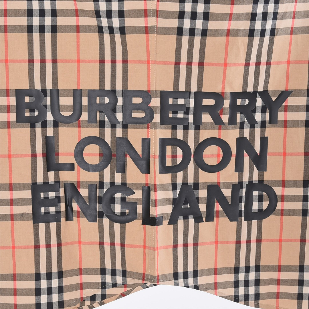 Burberry/巴宝莉 下摆字母烫画格纹棉质长袖衬衫 Burberry/巴宝莉 下摆字母烫画格纹棉质长袖衬衫