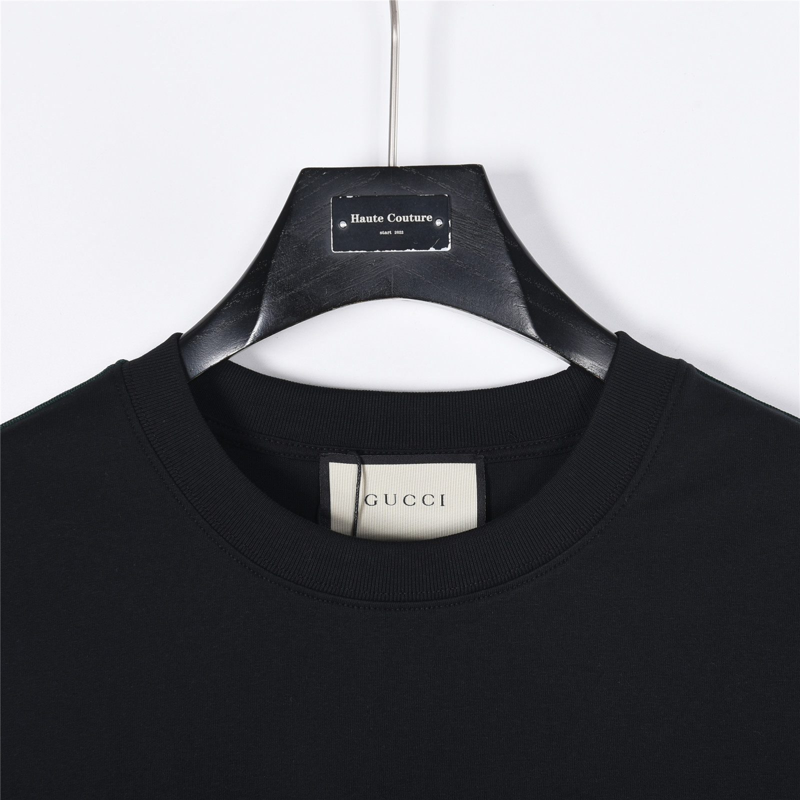 Gucci/古驰 肩袖红绿织带刺绣小标短袖T恤 白色 黑色-Chinese UA Cheap High Quatity Brand Clothes Bags handbags Sneakers wholesale wholesaler seller from China Factory suppliers Fashion Clothing Shoes best Quality Beautiful Price Gucci/古驰 肩袖红绿织带刺绣小标短袖T恤 白色 黑色