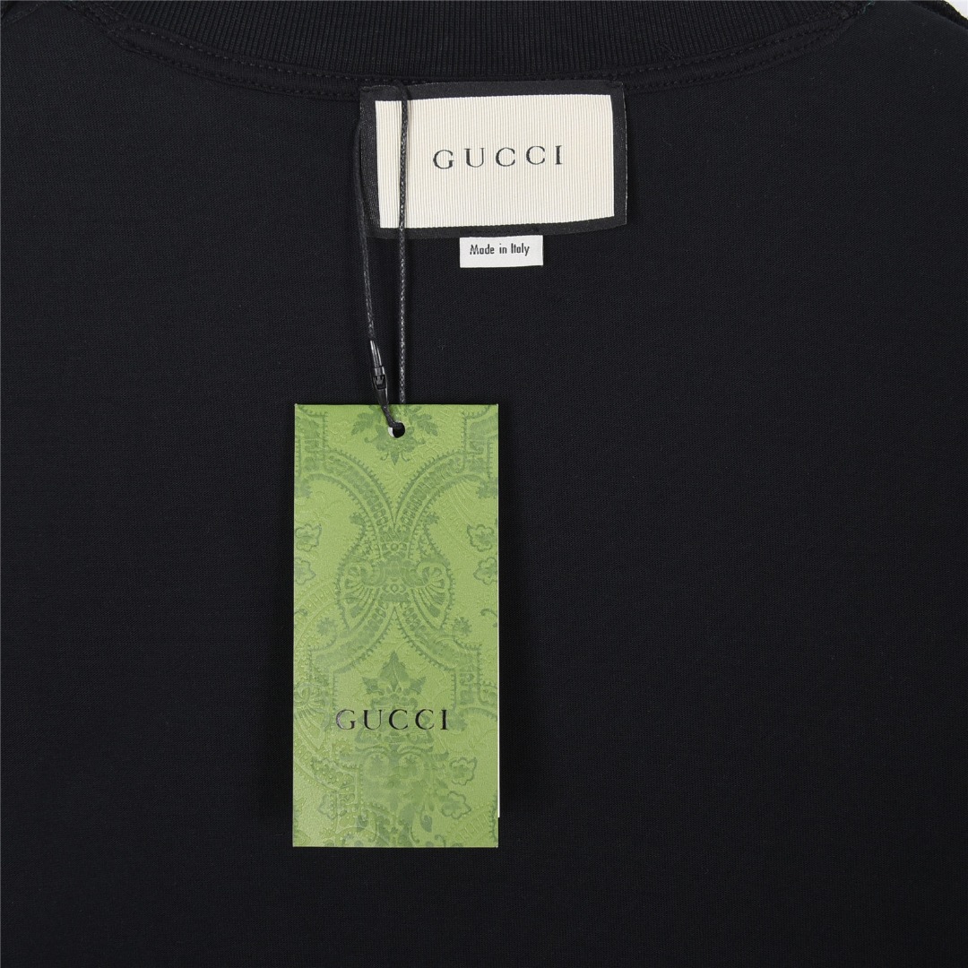 Gucci/古驰 肩袖红绿织带刺绣小标短袖T恤 白色 黑色-Chinese UA Cheap High Quatity Brand Clothes Bags handbags Sneakers wholesale wholesaler seller from China Factory suppliers Fashion Clothing Shoes best Quality Beautiful Price Gucci/古驰 肩袖红绿织带刺绣小标短袖T恤 白色 黑色