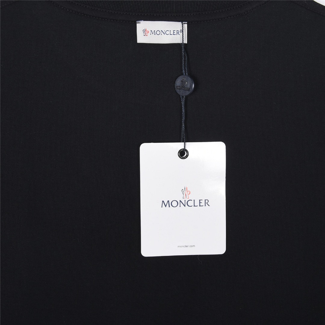 Moncler/蒙口 彩色泼墨徽标短袖T恤 白色 黑色-莆田鞋,莆田鞋货源,高仿鞋,高仿鞋货源,安福档口,莆田高仿鞋,莆田鞋批发,高仿鞋批发,莆田高仿运动鞋,高仿运动鞋,莆田运动鞋 Moncler/蒙口 彩色泼墨徽标短袖T恤 白色 黑色